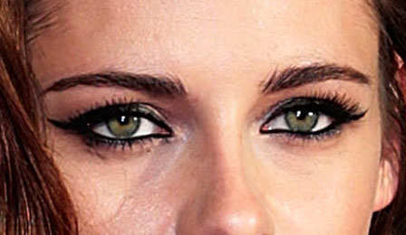 Kristen Stewart  Makeup on 1025 Kristen Stewart Eye Makeup Close 2 Bd Jpg